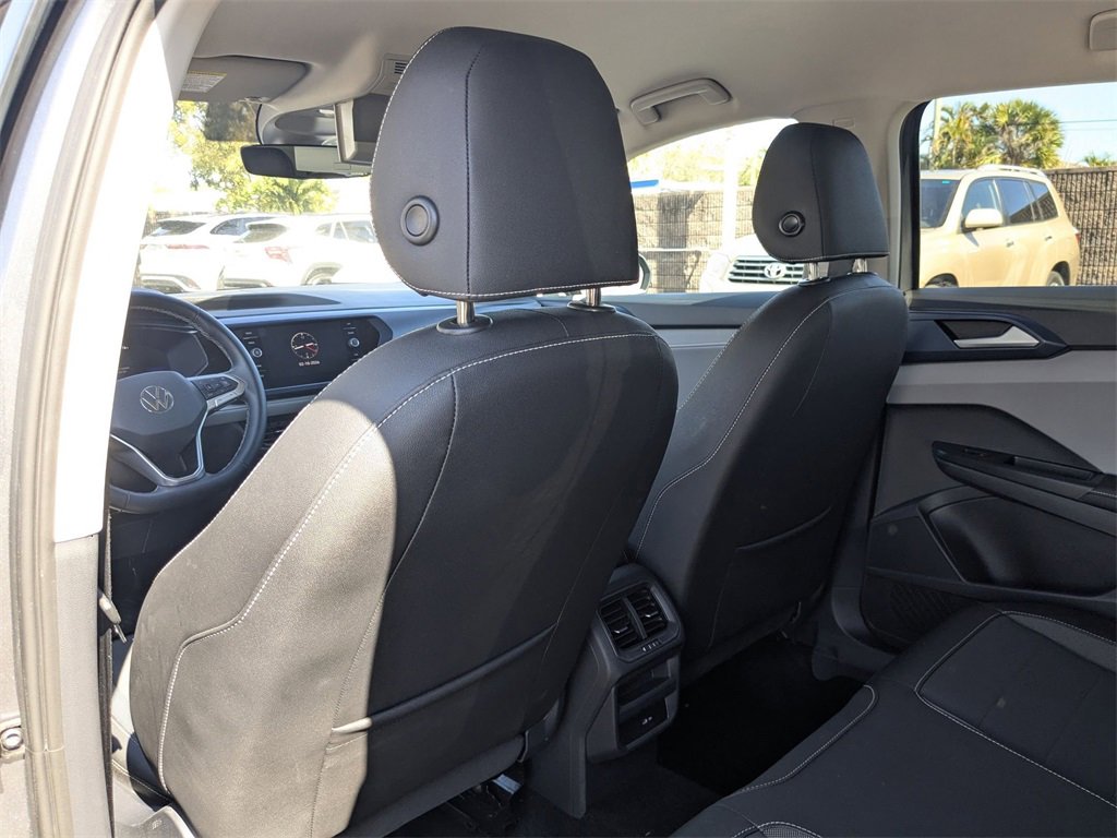 Used 2024 Volkswagen Taos SE image 22