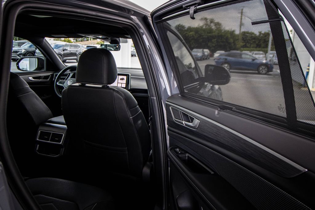 New 2026 Volkswagen Atlas Cross Sport SE FWD image 21