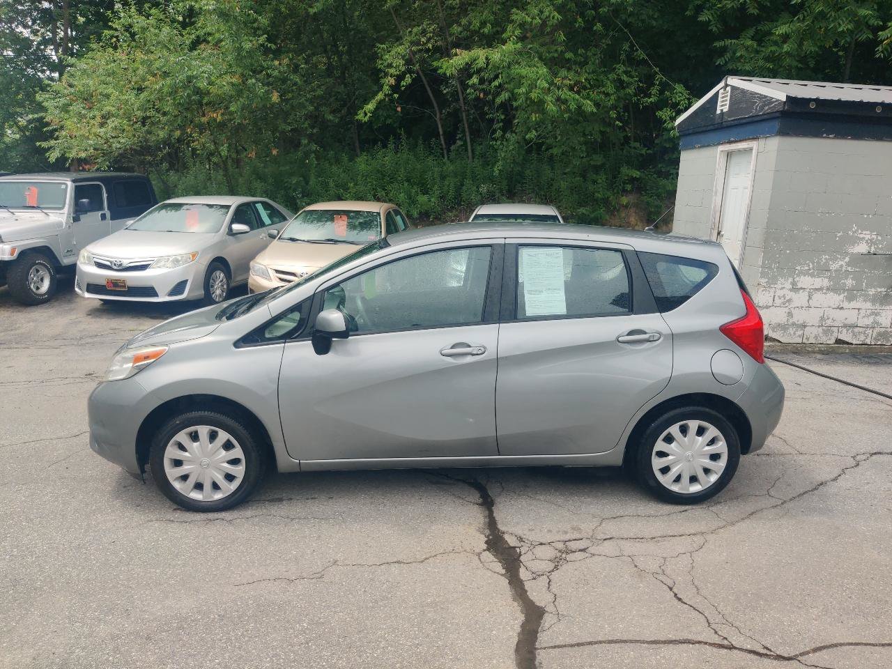 Used 2014 Nissan Versa Note S FWD image 3