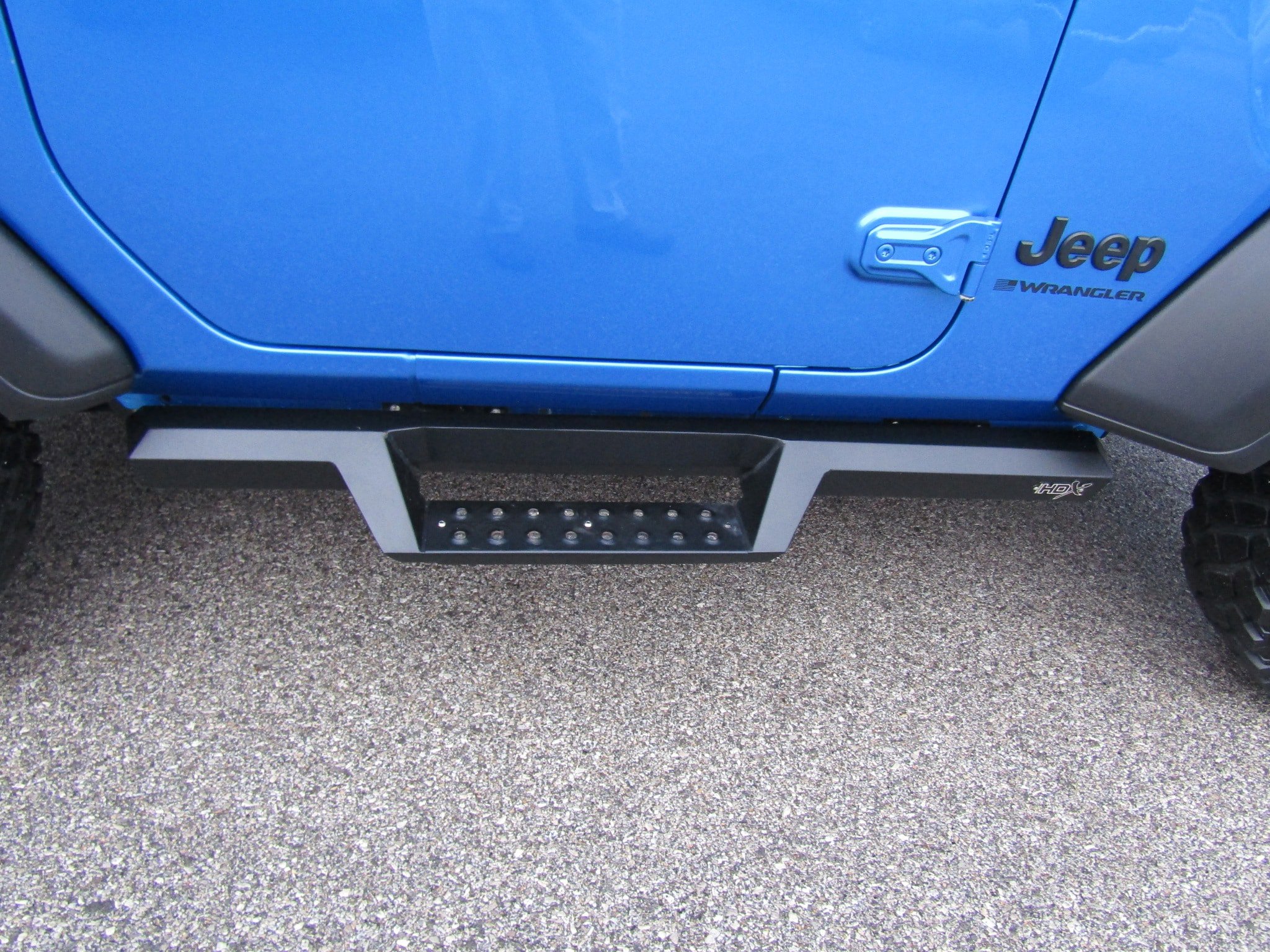 Used 2023 Jeep Wrangler Willys AWD/4WD image 13