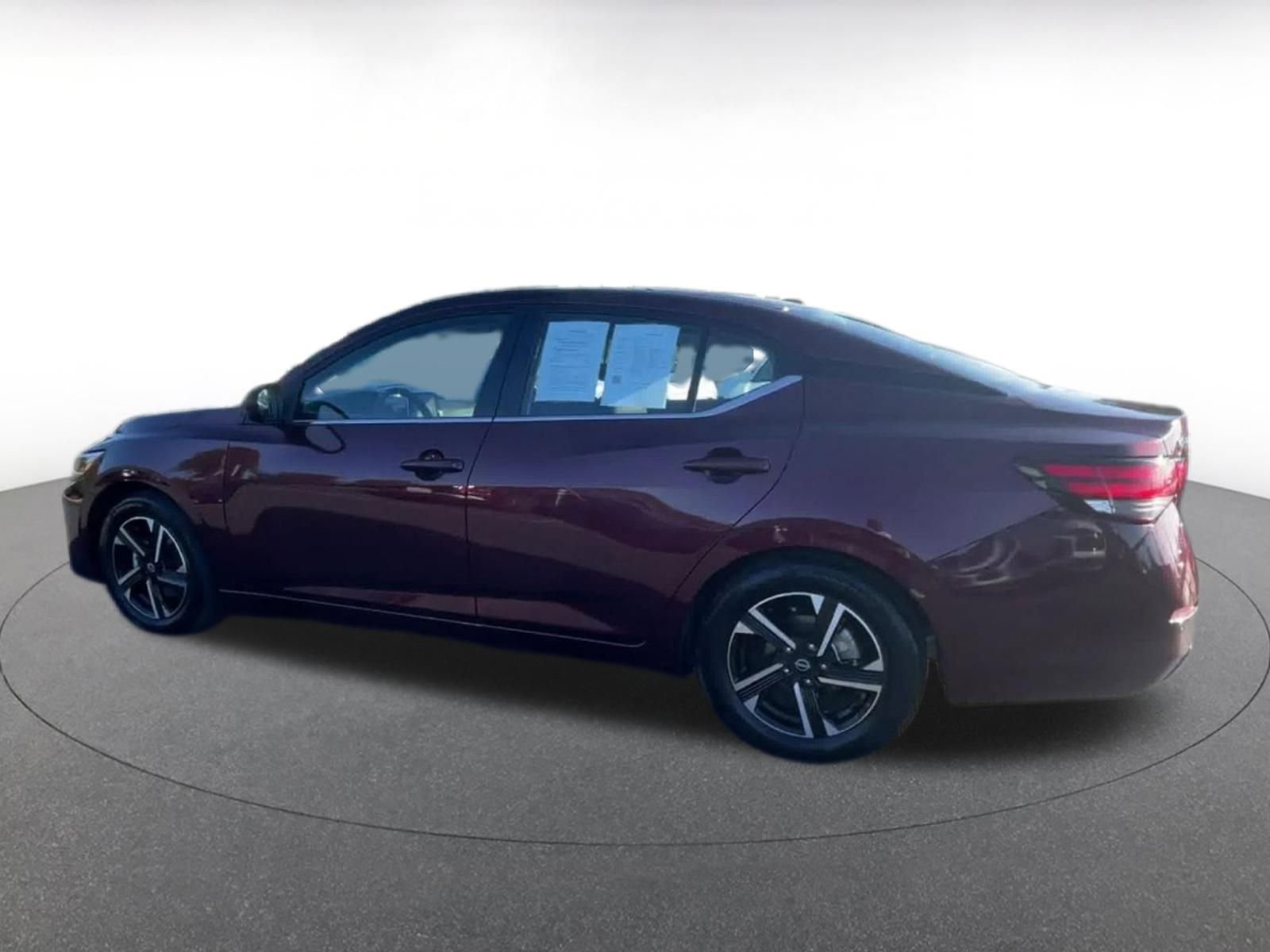 Used 2025 Nissan Sentra SV image 10