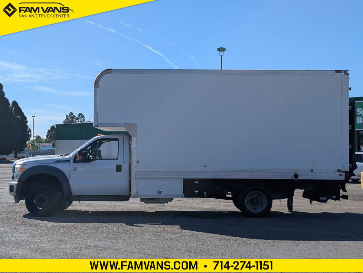 Used 2015 Ford F550 2WD Regular Cab Super Duty image 4