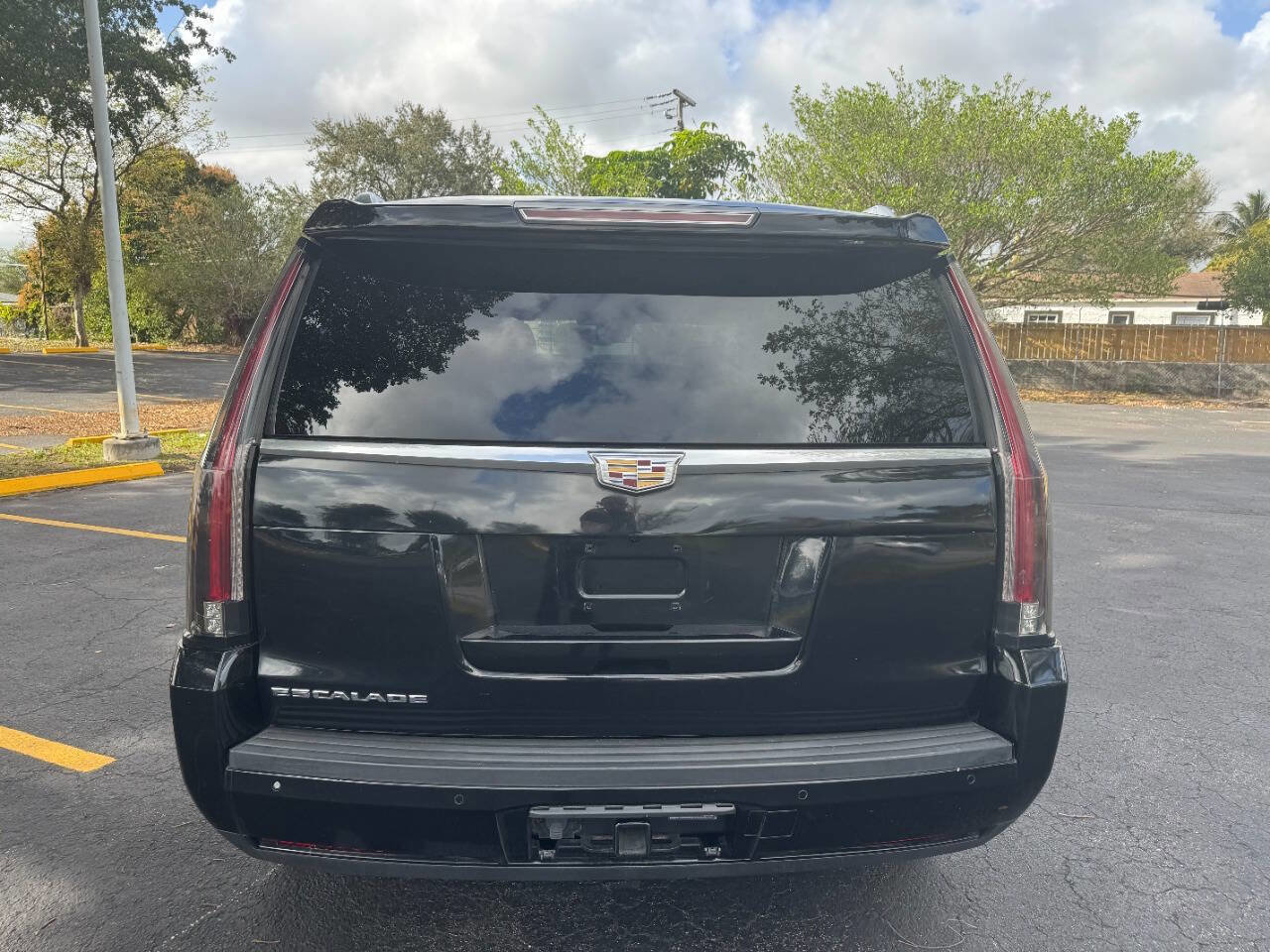 Used 2015 Cadillac Escalade Premium AWD/4WD image 11