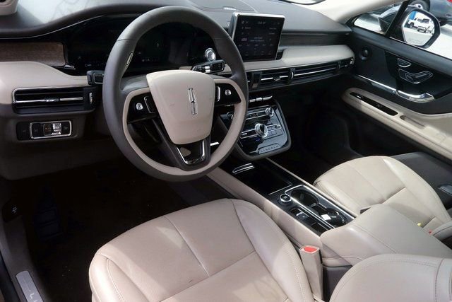 Used 2022 Lincoln Corsair Reserve w/ Sport Package AWD/4WD image 13