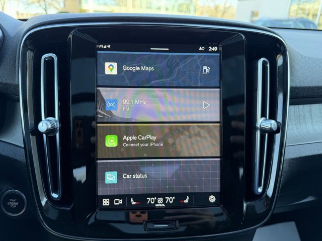 Used 2023 Volvo XC40 B5 Plus image 48