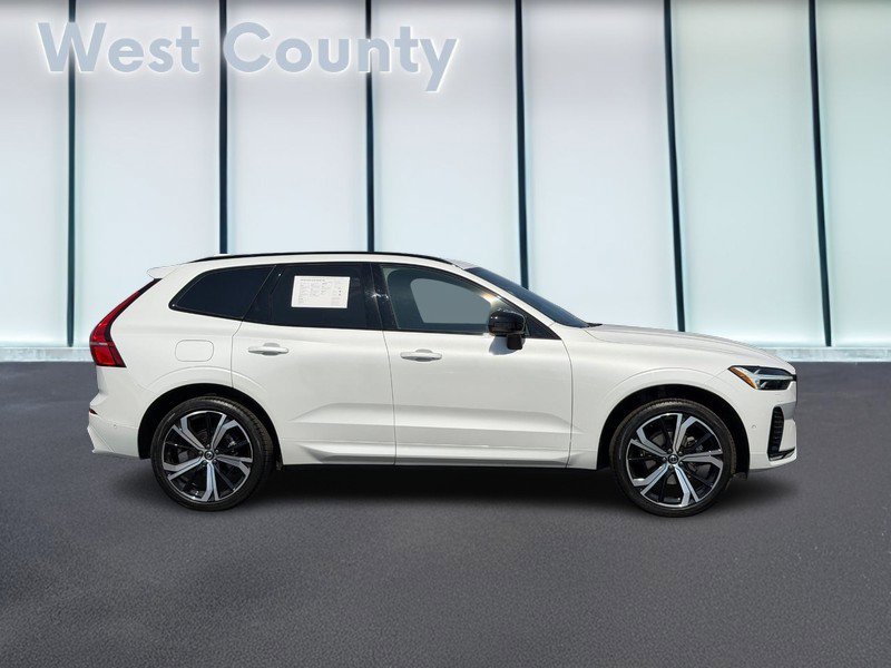Certified 2024 Volvo XC60 B5 Ultimate w/ Climate Package AWD/4WD image 2