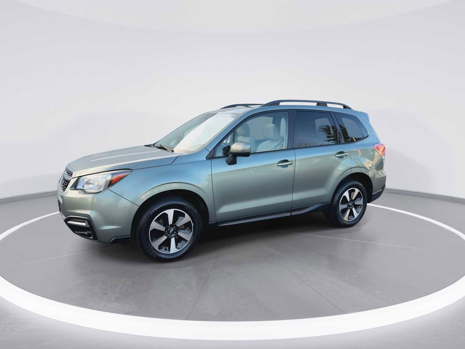 Used 2017 Subaru Forester 2.5i Premium w/ Popular Package #1A image 4