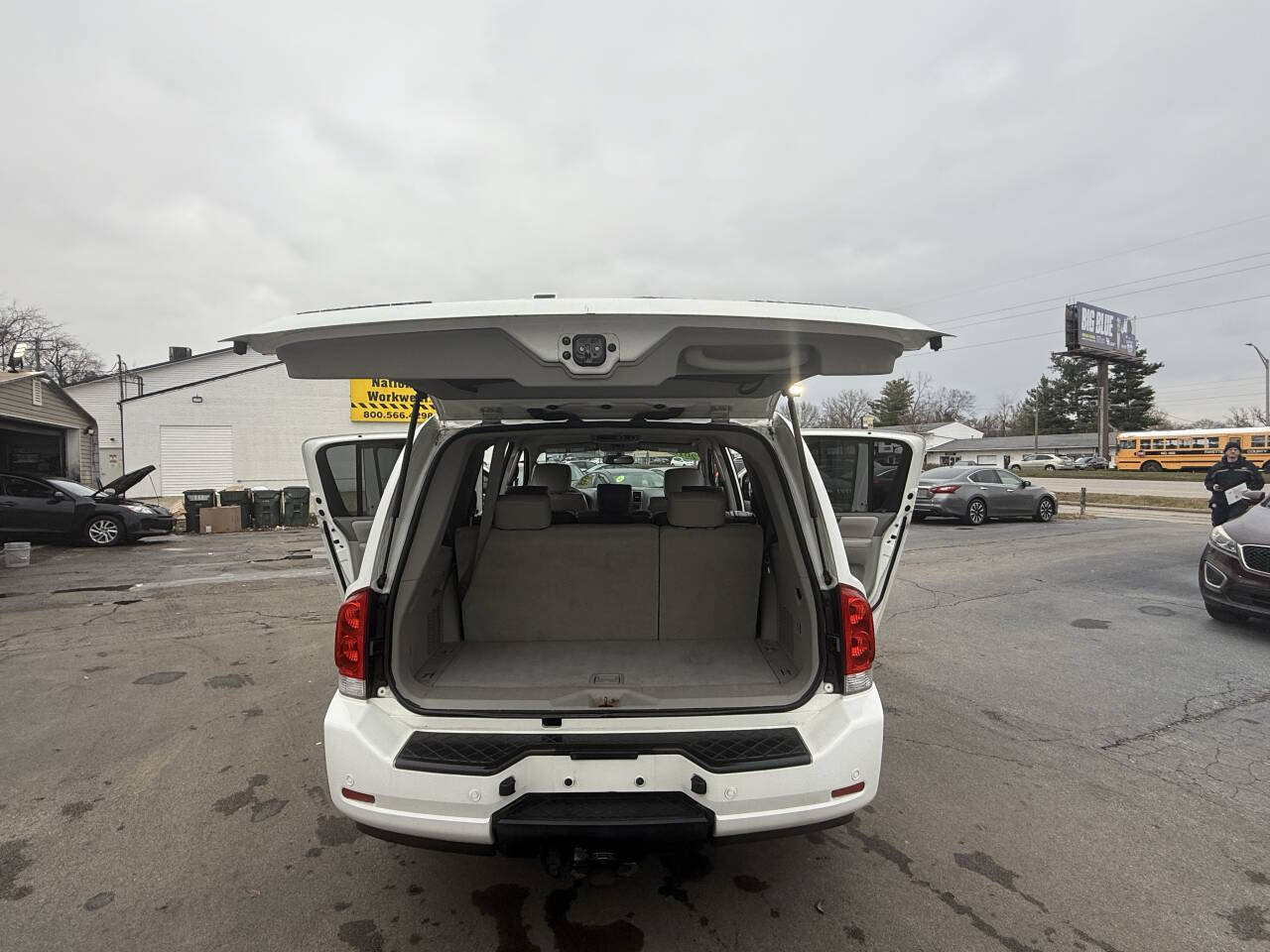 Used 2010 Nissan Armada Titanium AWD/4WD image 25