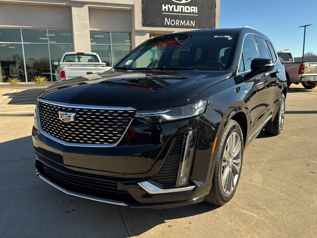 Used 2023 Cadillac XT6 Premium Luxury image 1