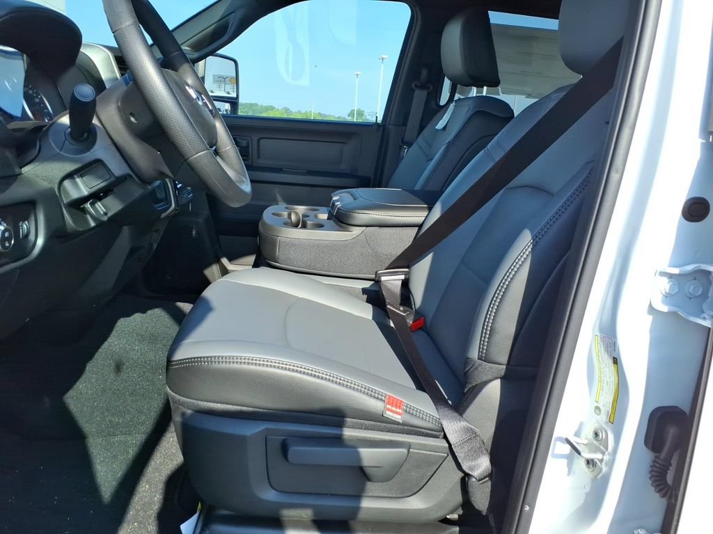 New 2026 RAM 2500 Tradesman AWD/4WD image 13