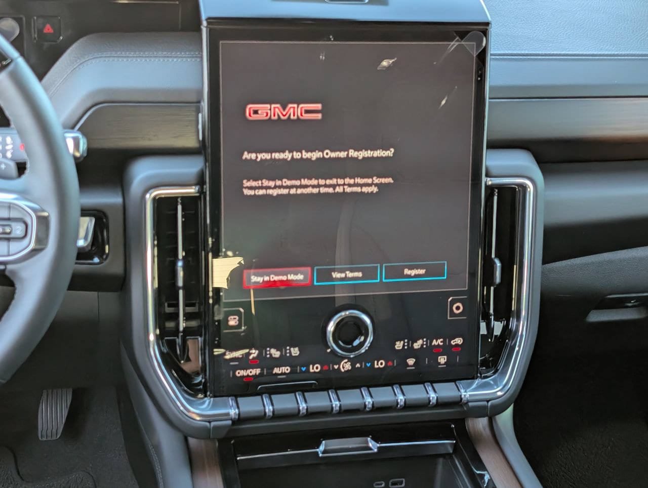 New 2026 GMC Yukon XL Denali w/ Denali Reserve Package AWD/4WD image 11
