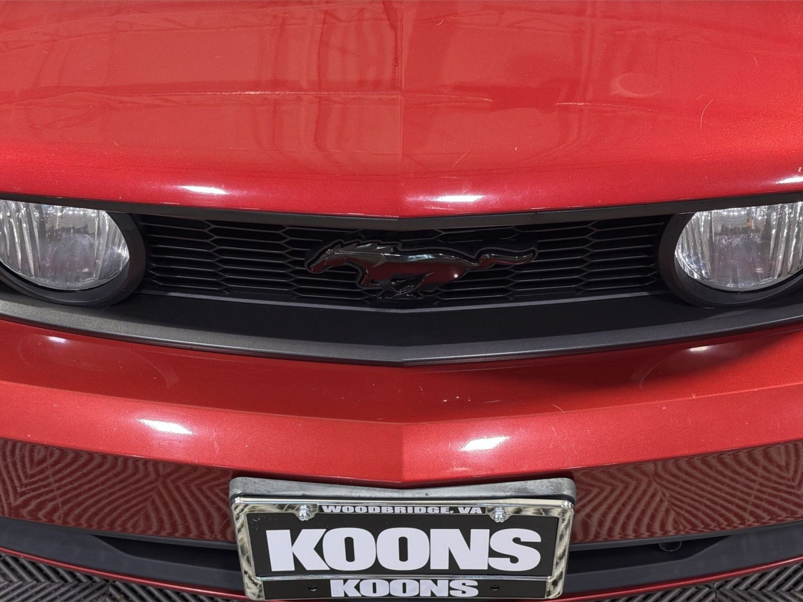 Used 2010 Ford Mustang GT RWD image 12