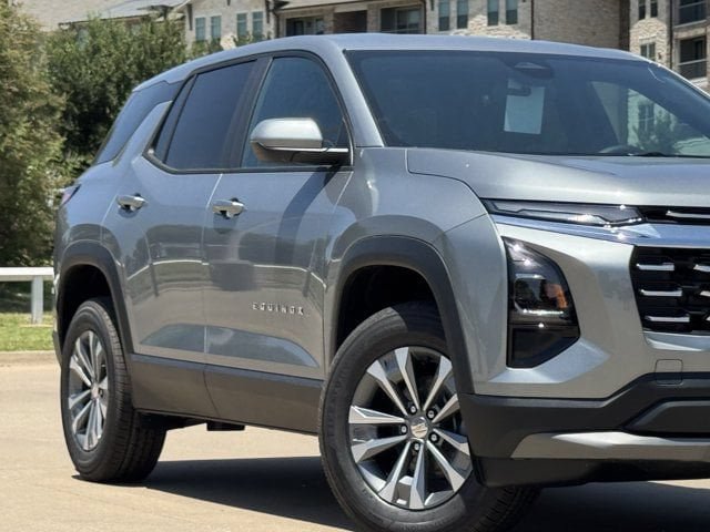 New 2027 Chevrolet Equinox LT FWD image 3