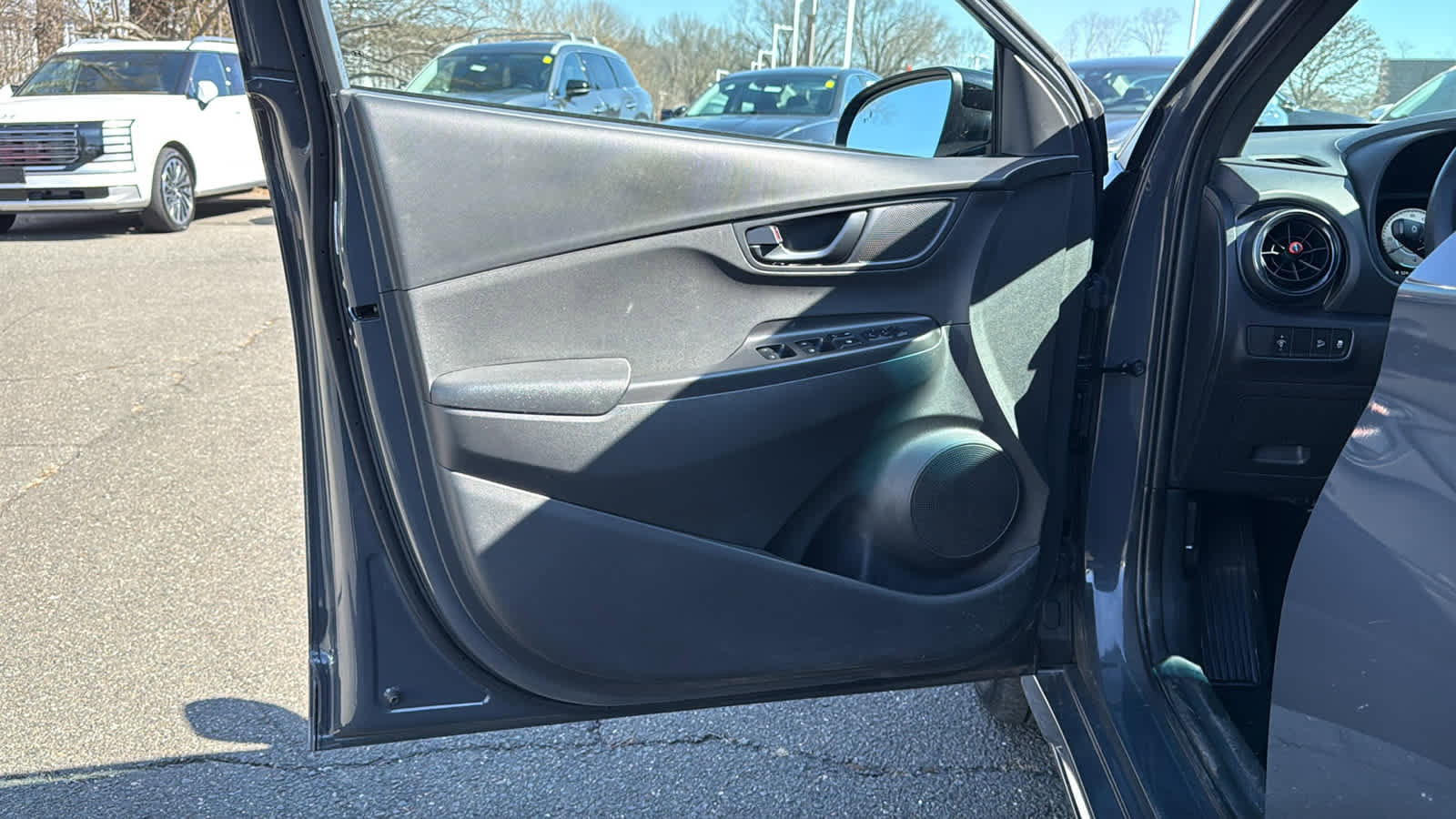 Used 2023 Hyundai Kona N Line image 11