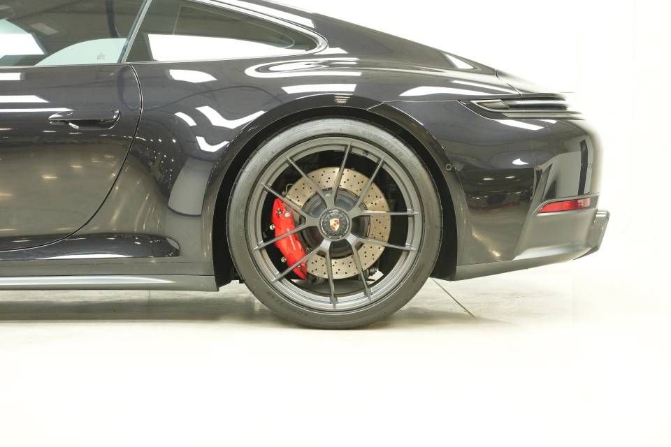 Certified 2025 Porsche 911 Carrera 4 GTS AWD/4WD image 44