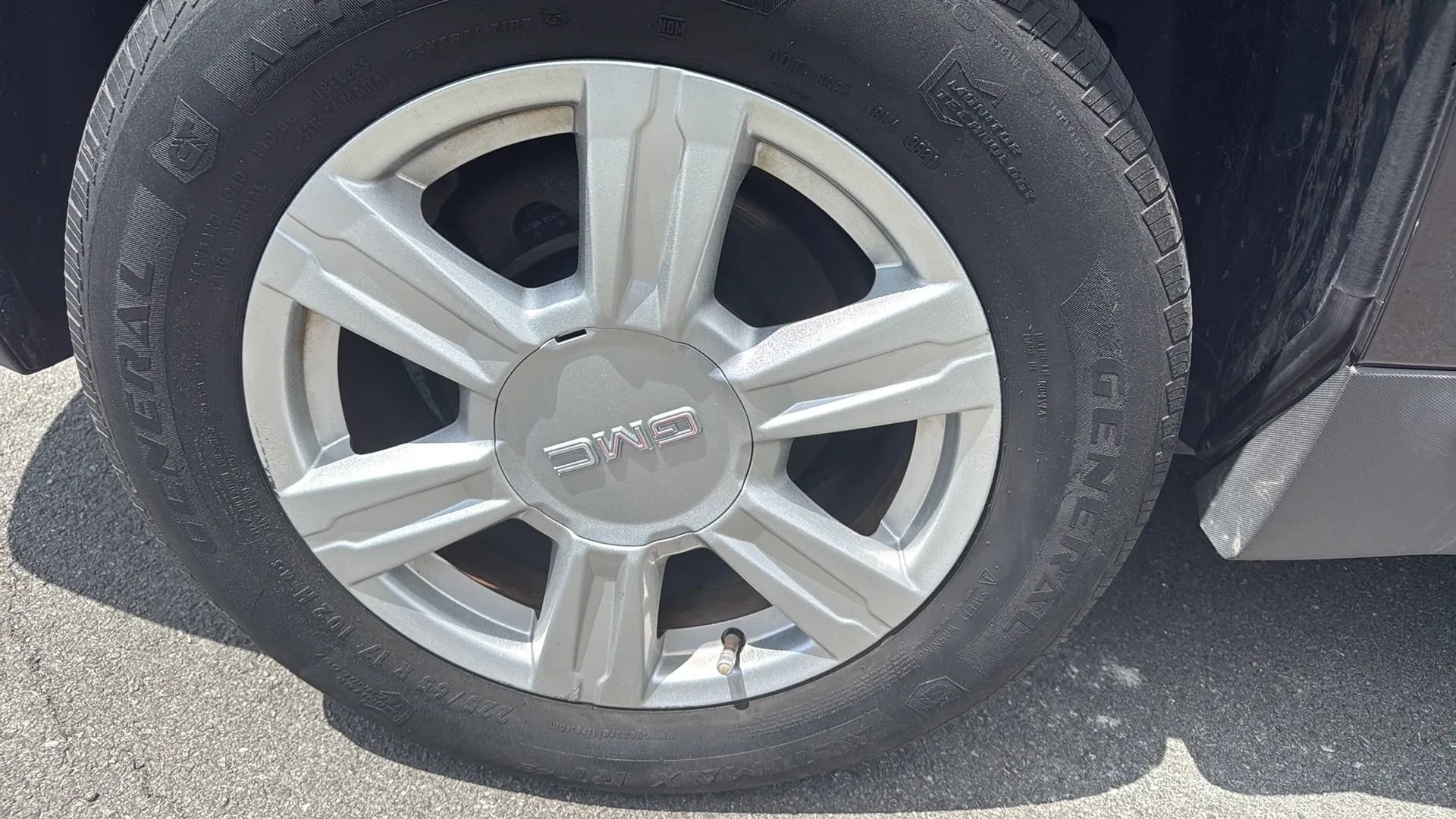 Used 2016 GMC Terrain SLE w/ Driver Alert Package I AWD/4WD image 13