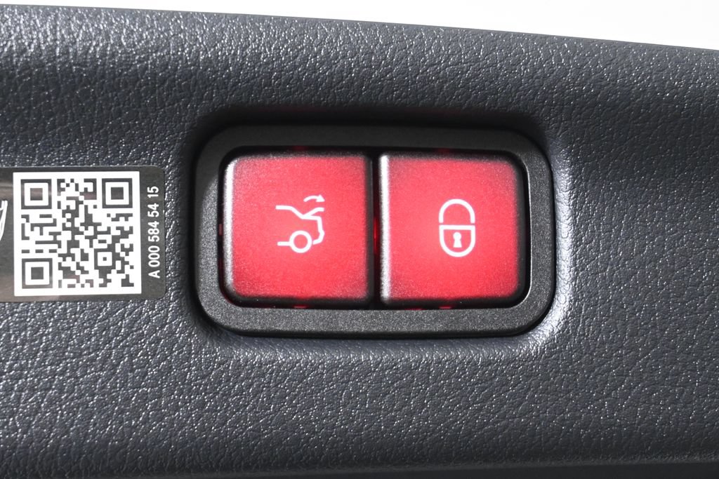 Certified 2026 Mercedes-Benz C 300 4MATIC Sedan image 34