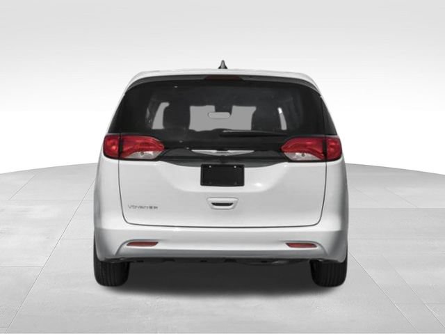 Used 2023 Chrysler Voyager LX FWD image 40