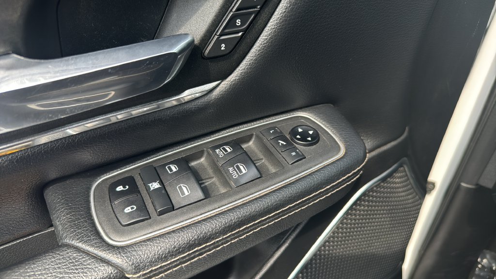 Used 2021 RAM 1500 Laramie w/ Sport Appearance Package AWD/4WD image 27
