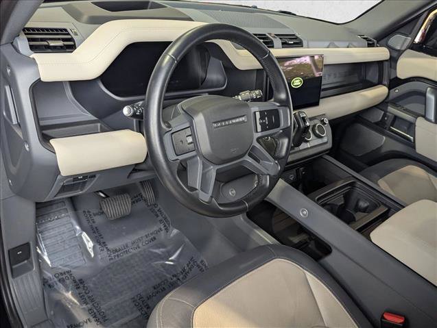 Used 2023 Land Rover Defender 130 X-Dynamic SE image 9