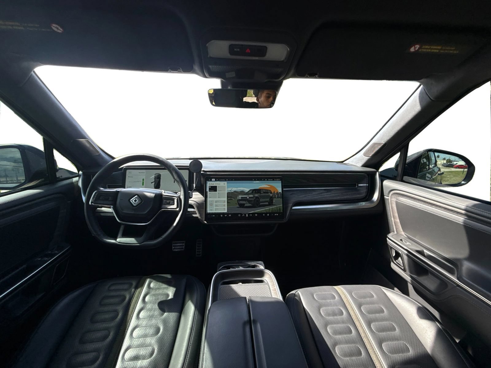 Used 2023 Rivian R1S Adventure AWD/4WD image 13