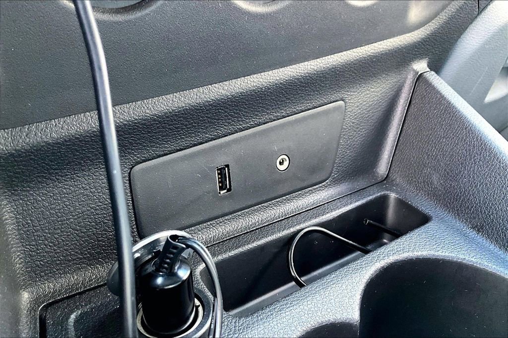 Used 2016 Ford Transit 150 XLT image 25