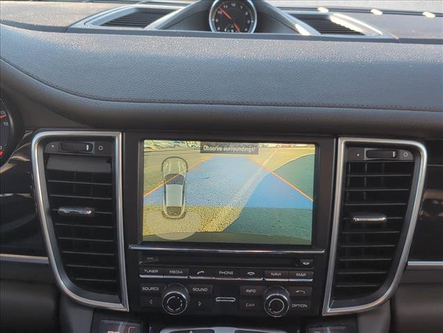 Used 2016 Porsche Panamera 4 Edition image 11