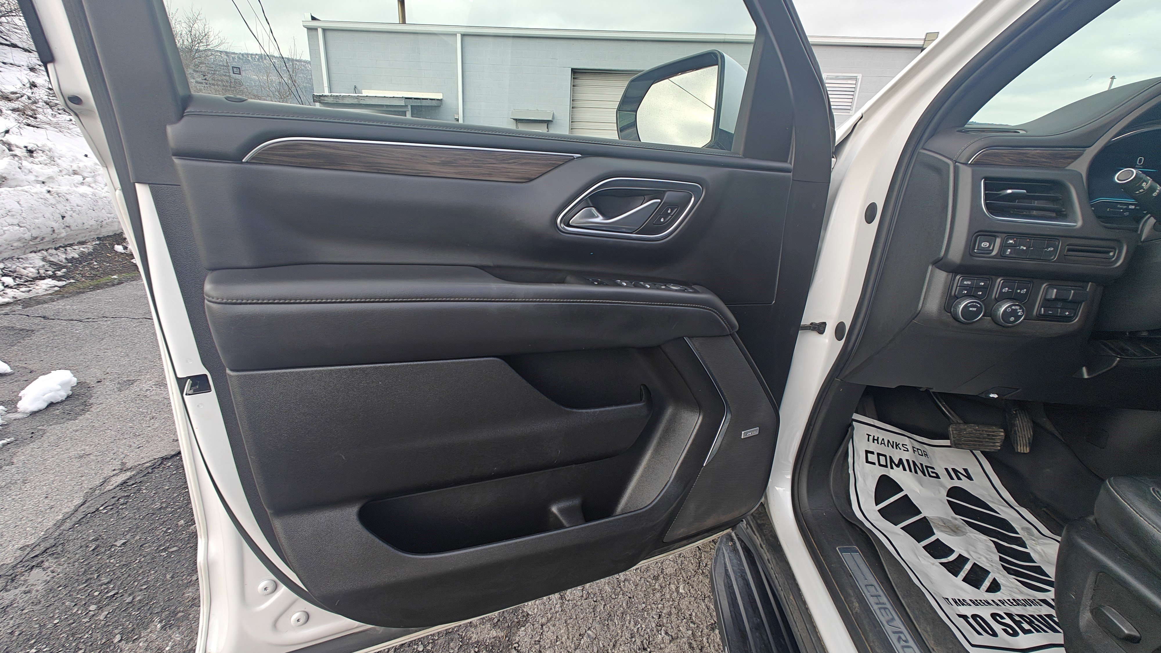 Used 2022 Chevrolet Suburban LT w/ Max Trailering Package image 23