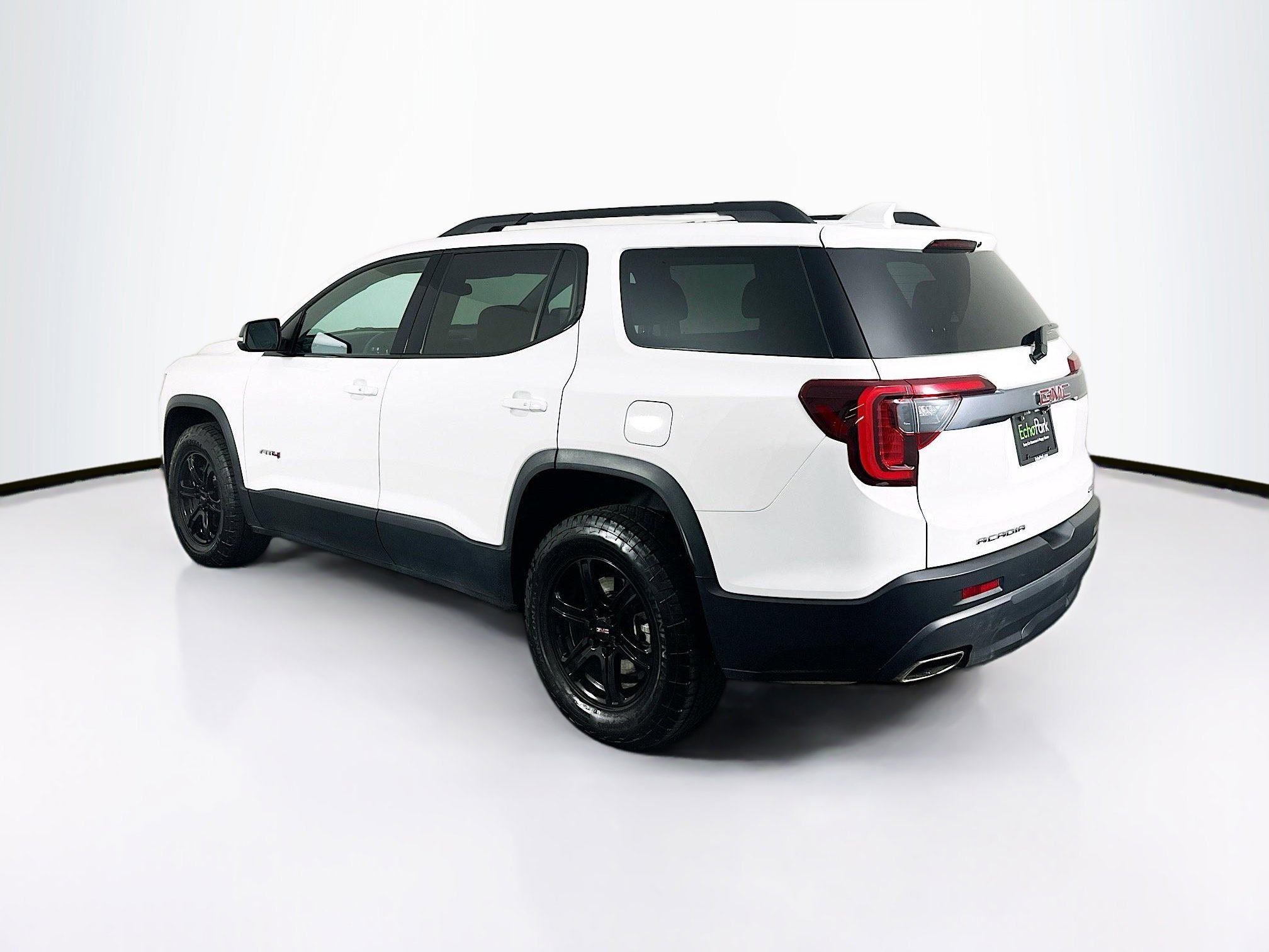 Used 2023 GMC Acadia AT4 w/ Trailering Package image 5
