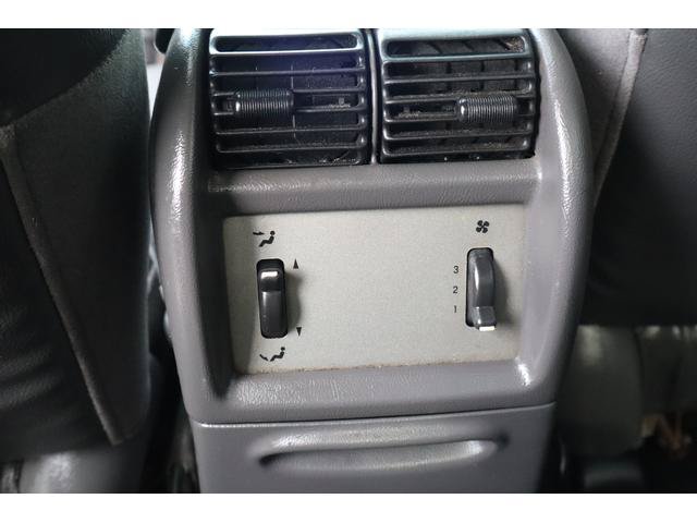 Used 2004 Ford Explorer Sport Trac 4x4 image 10