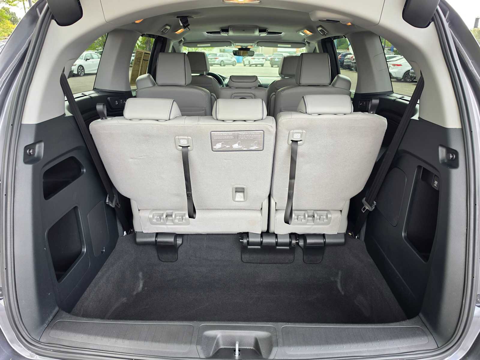 Used 2024 Honda Odyssey Elite image 14