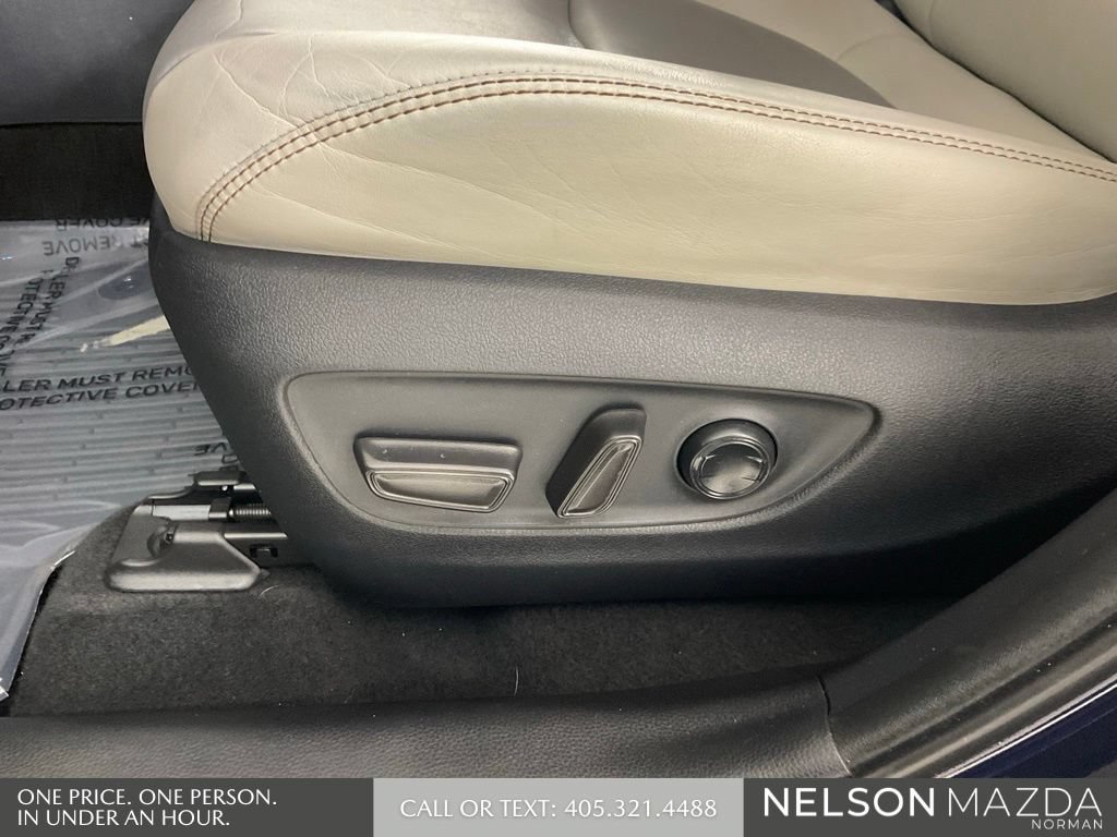 Used 2019 Toyota RAV4 Limited FWD image 26