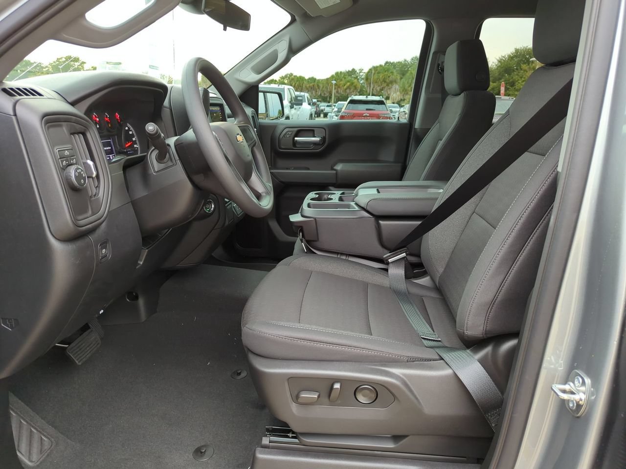 New 2026 Chevrolet Silverado 1500 Custom w/ LPO, Dark Essentials Package RWD image 17
