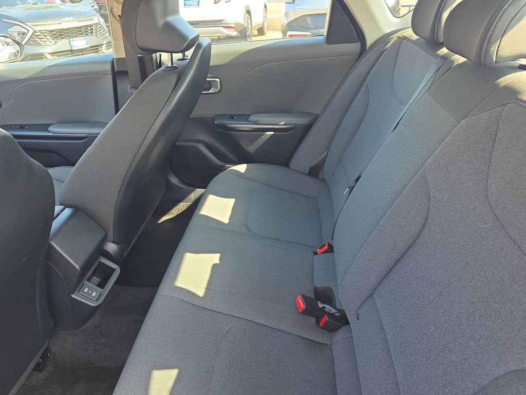 Used 2025 Kia K4 FWD image 20