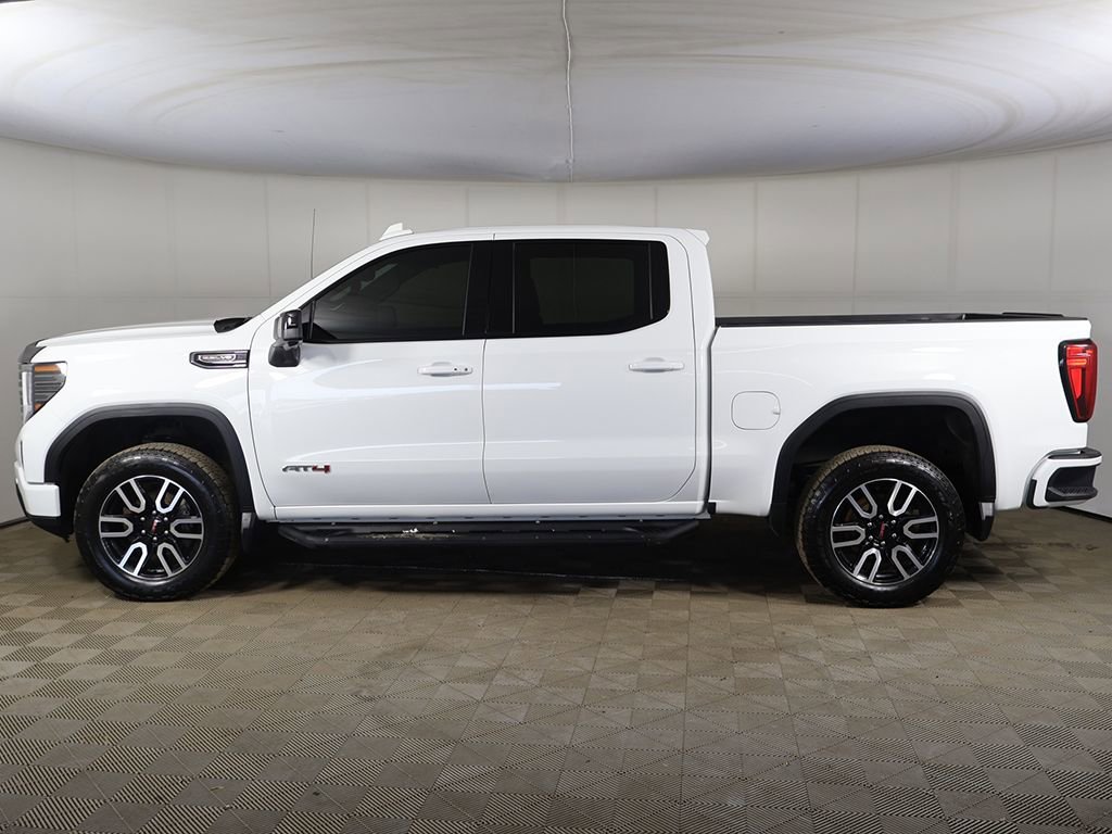 Used 2024 GMC Sierra 1500 AT4 w/ Technology Package AWD/4WD image 18