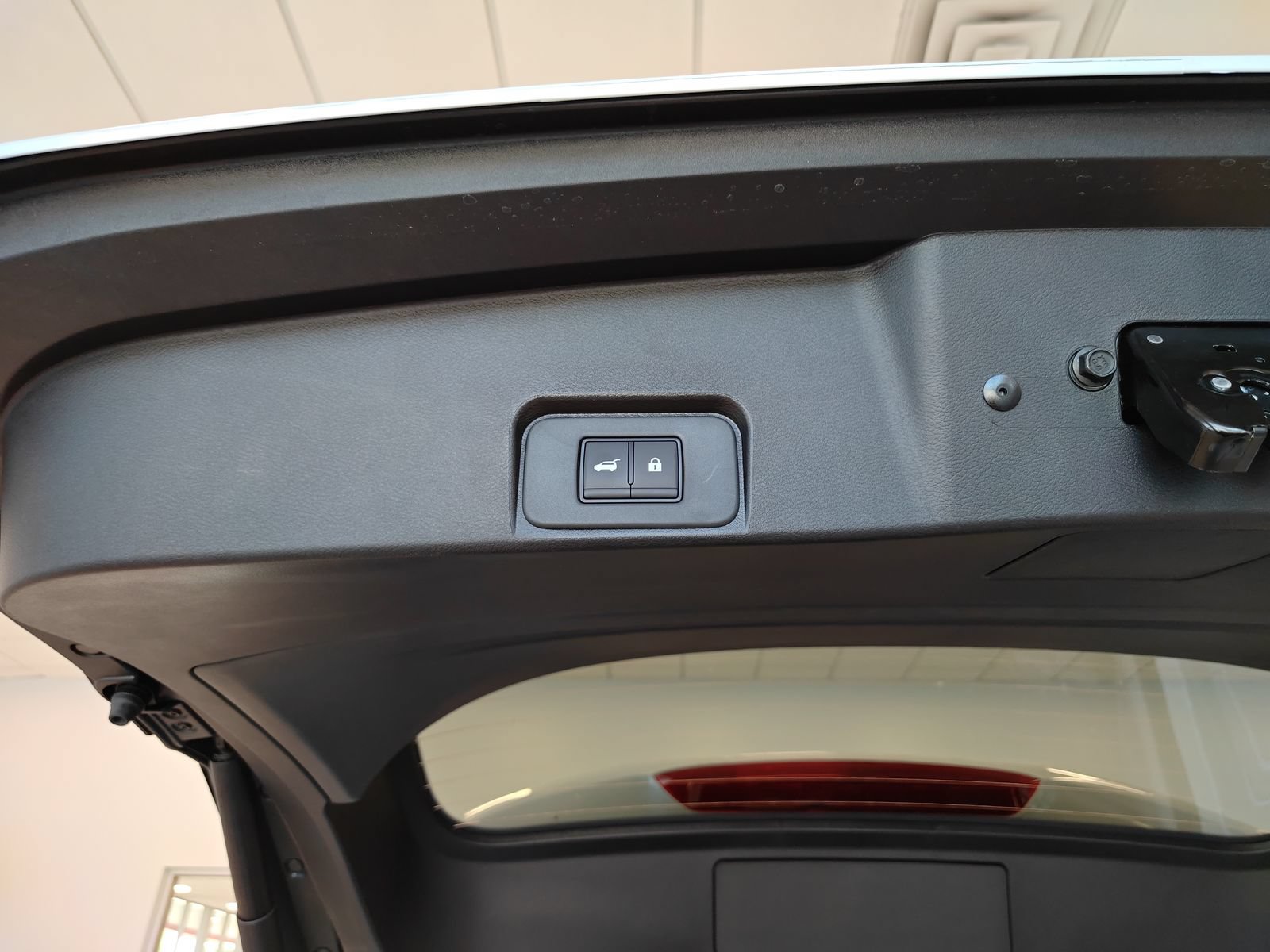 New 2026 Nissan Rogue Dark Armor AWD/4WD image 16