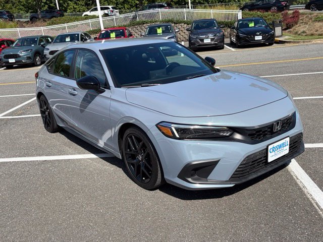 Used 2023 Honda Civic Sport image 2