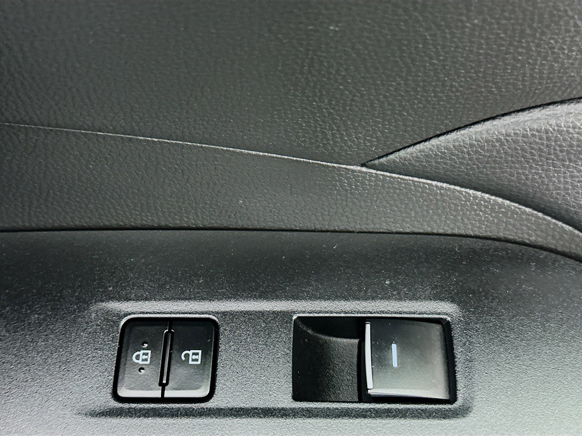 Used 2024 Toyota RAV4 XLE image 32