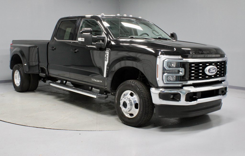 Certified 2024 Ford F350 Lariat w/ FX4 Off-Road Package