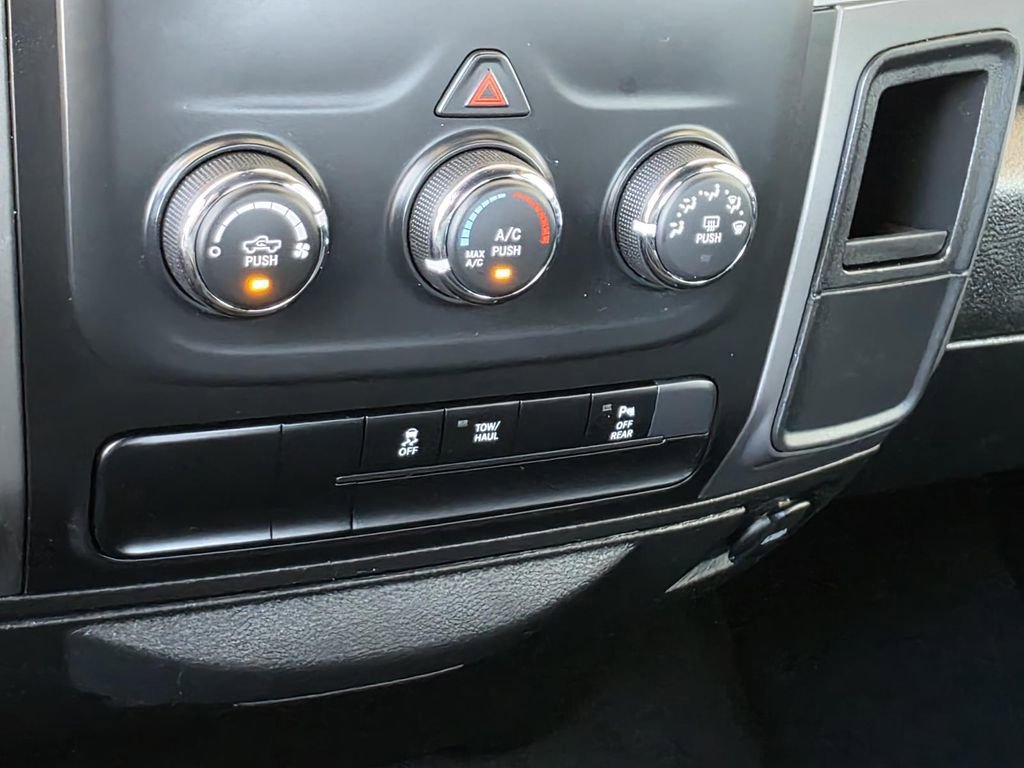 Used 2024 RAM 1500 Classic Warlock RWD image 14