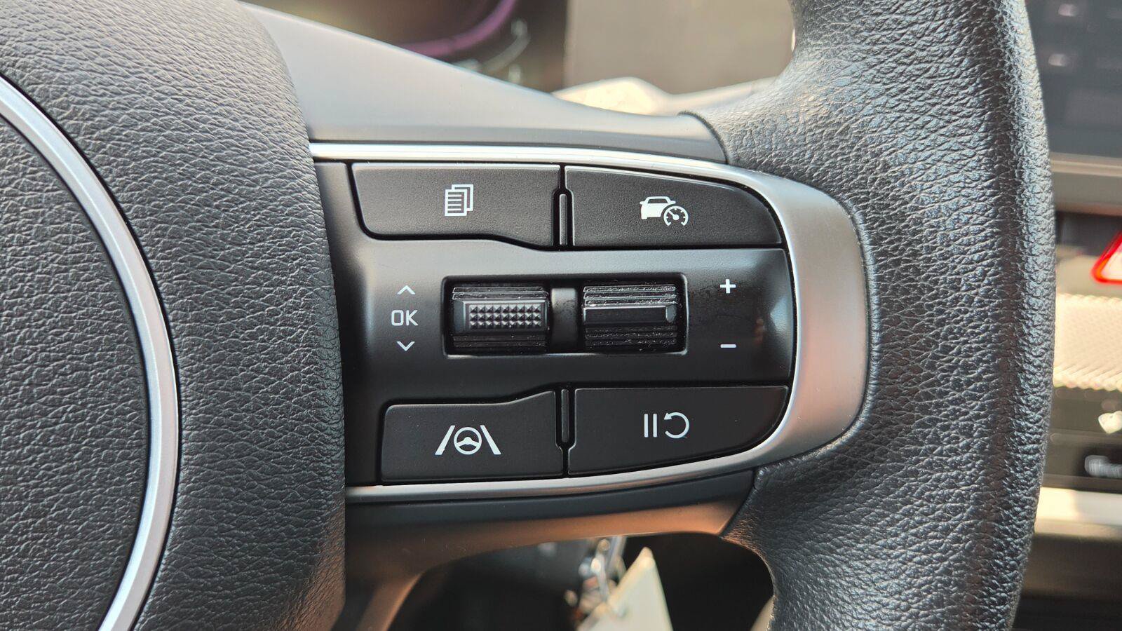 Used 2023 Kia Sportage LX FWD image 26