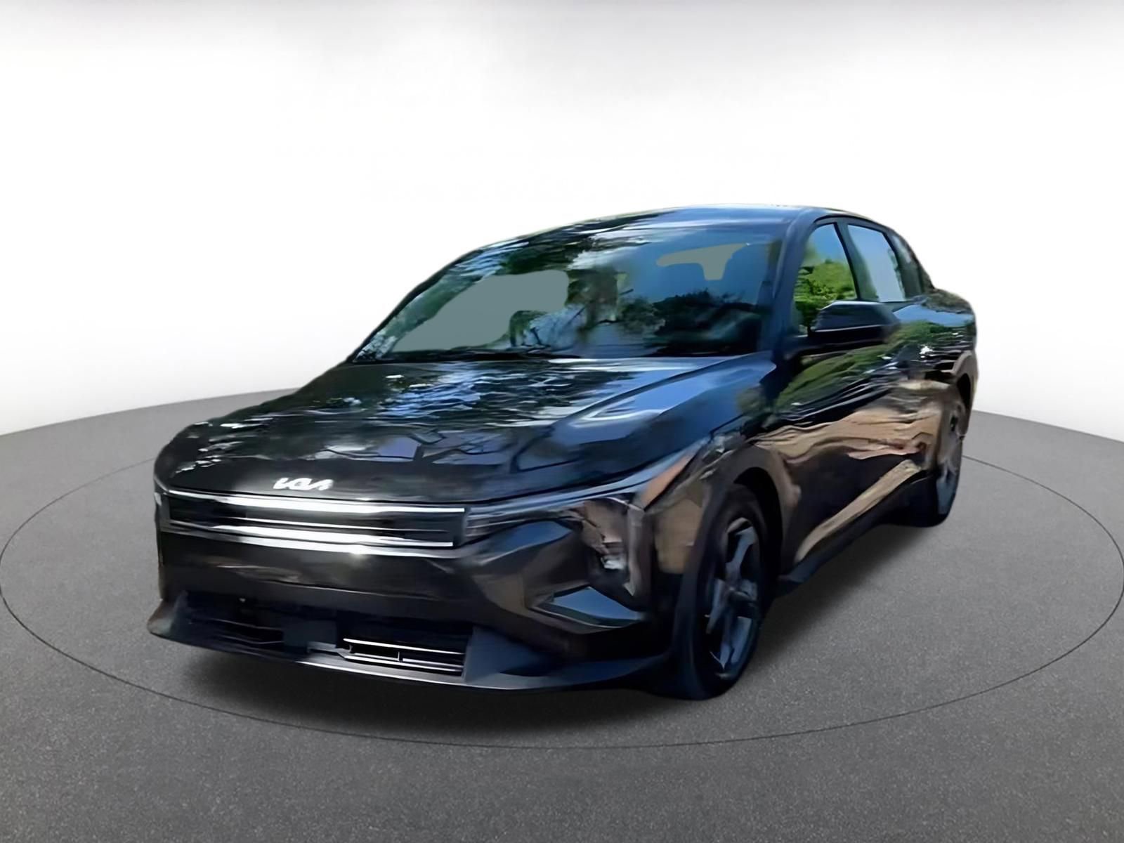 Used 2025 Kia K4 LXS image 7