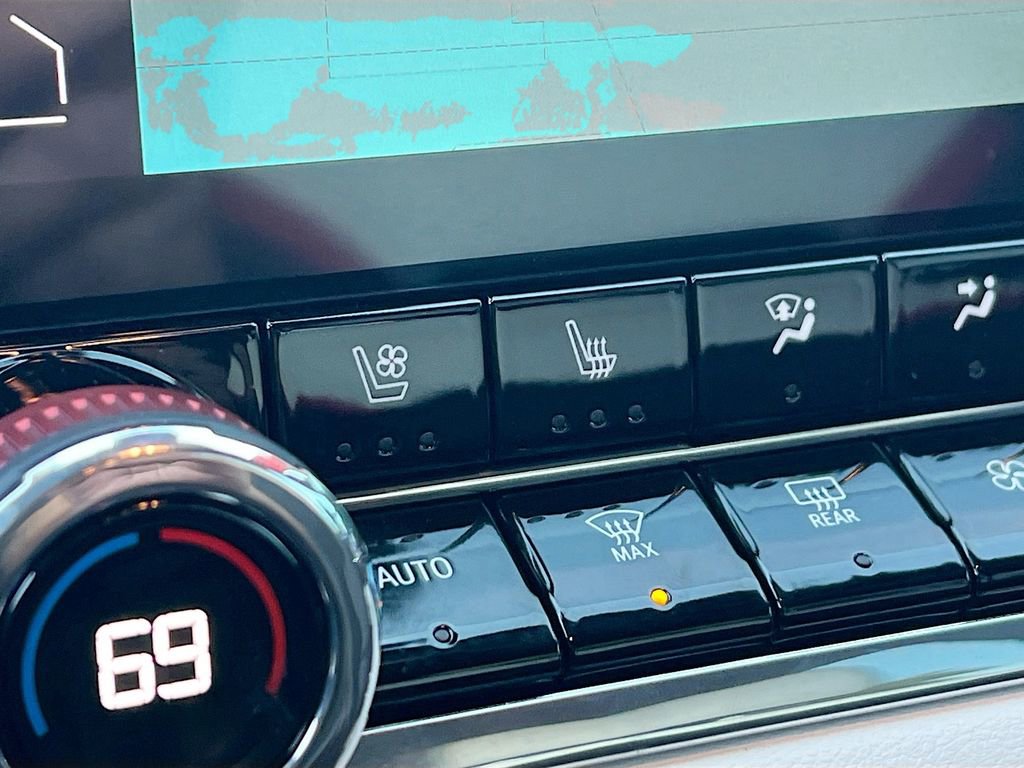 Used 2023 GMC Canyon AT4X image 20