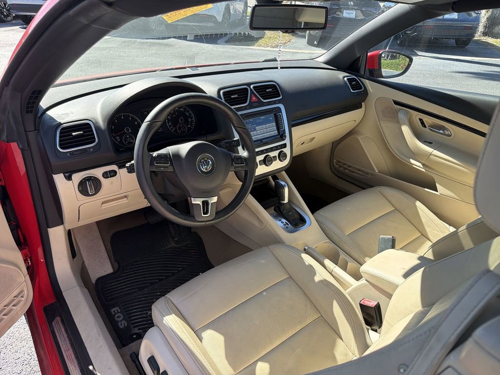 Used 2015 Volkswagen Eos Final Edition image 24