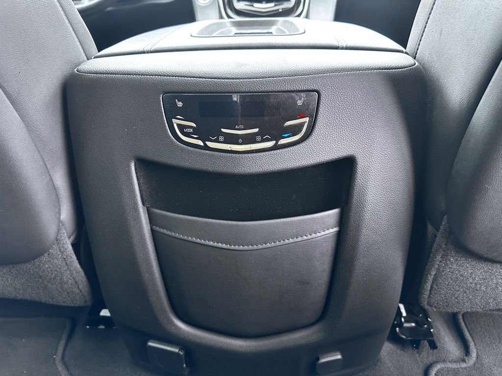 Used 2020 Cadillac Escalade Luxury image 38