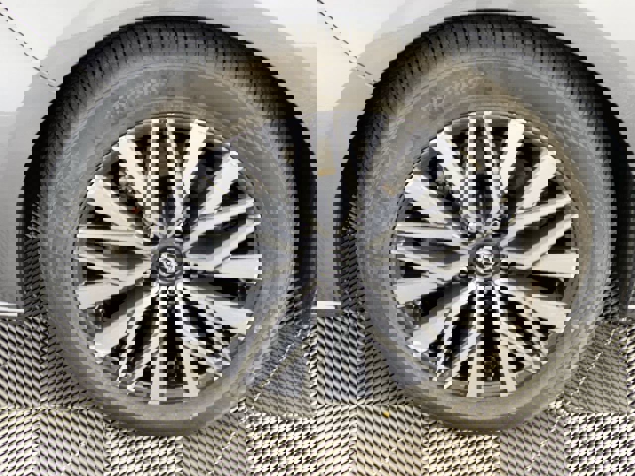 Used 2024 Nissan Altima 2.5 SV image 11