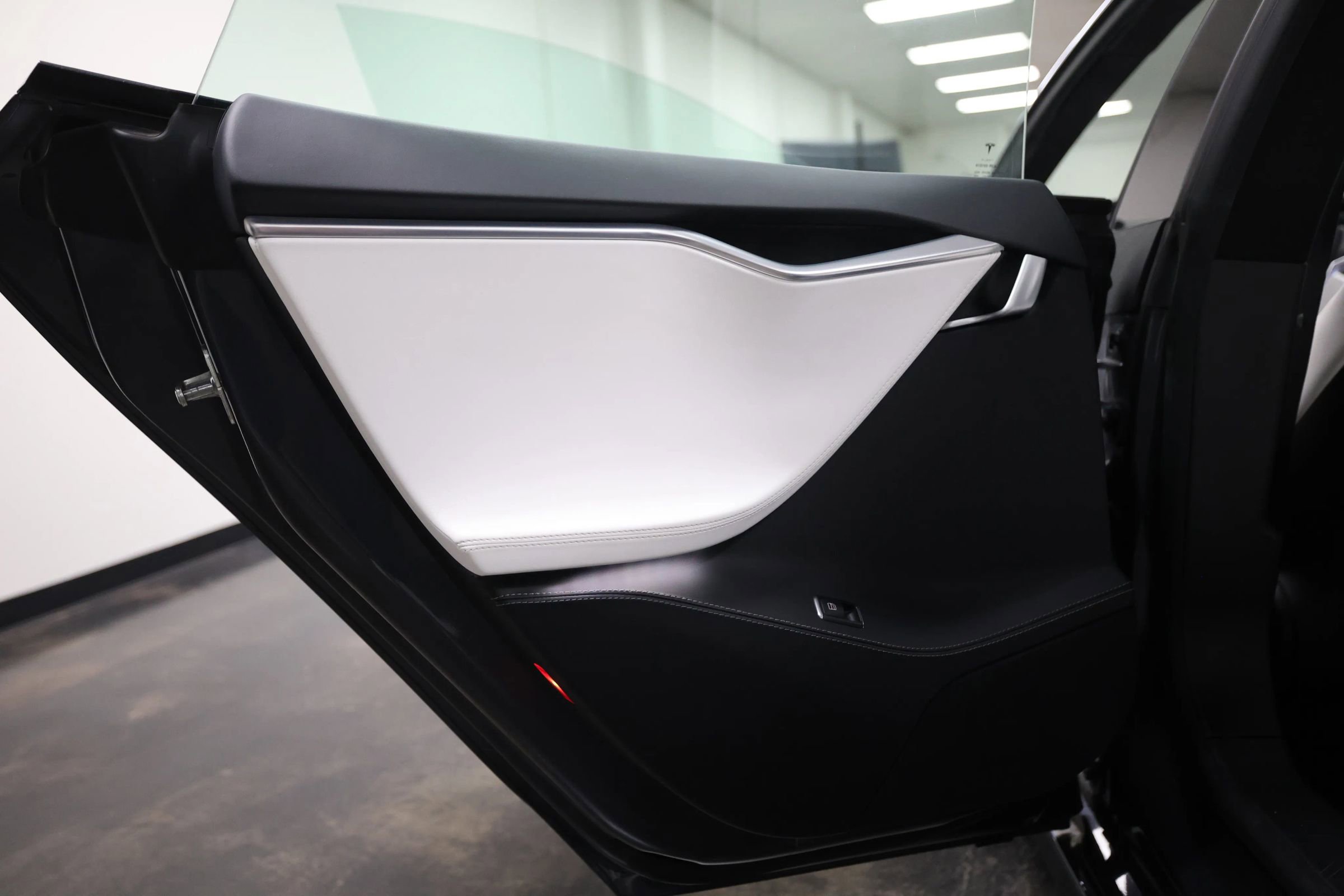 Used 2017 Tesla Model S 100D image 42