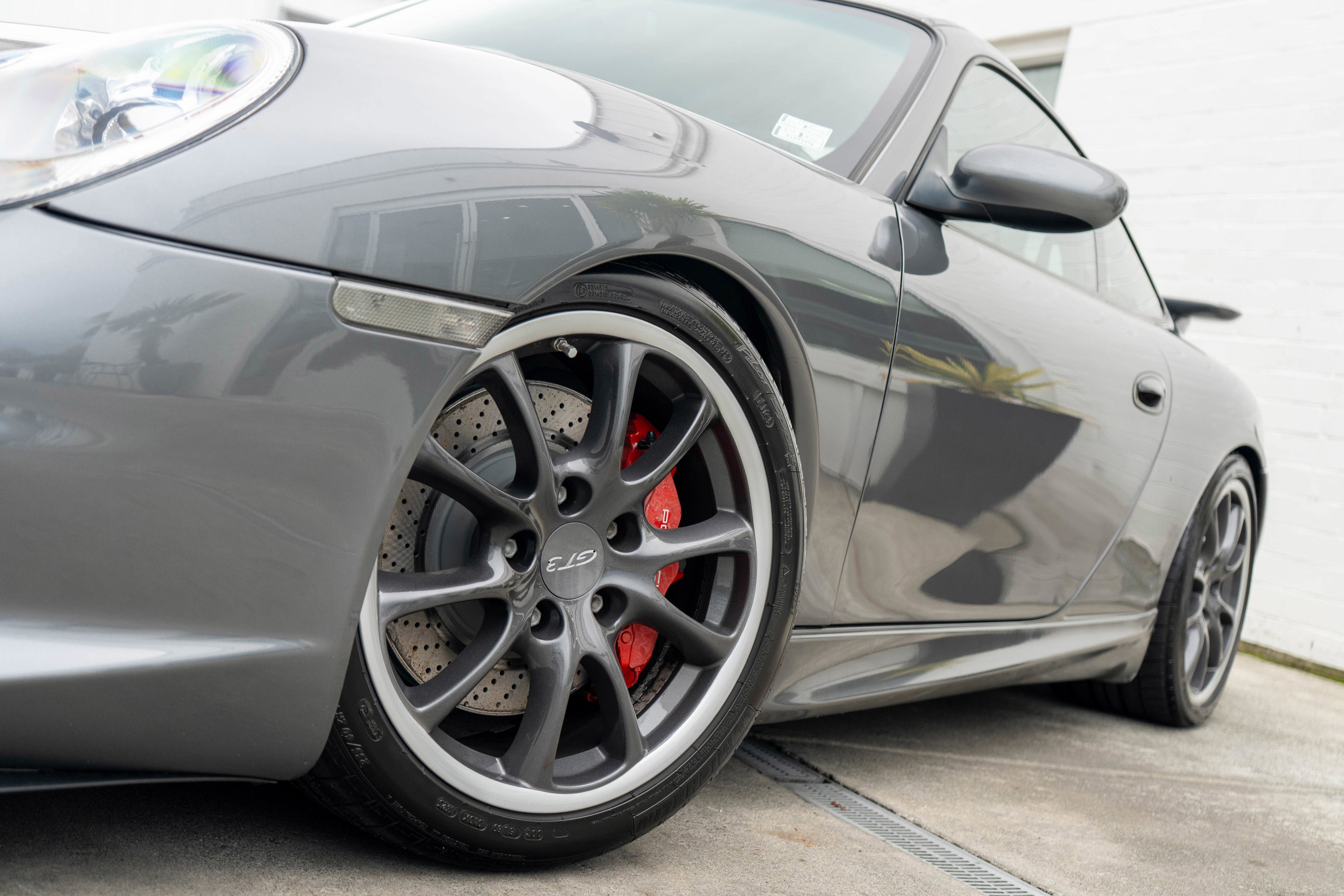 Used 2004 Porsche 911 GT3 image 4