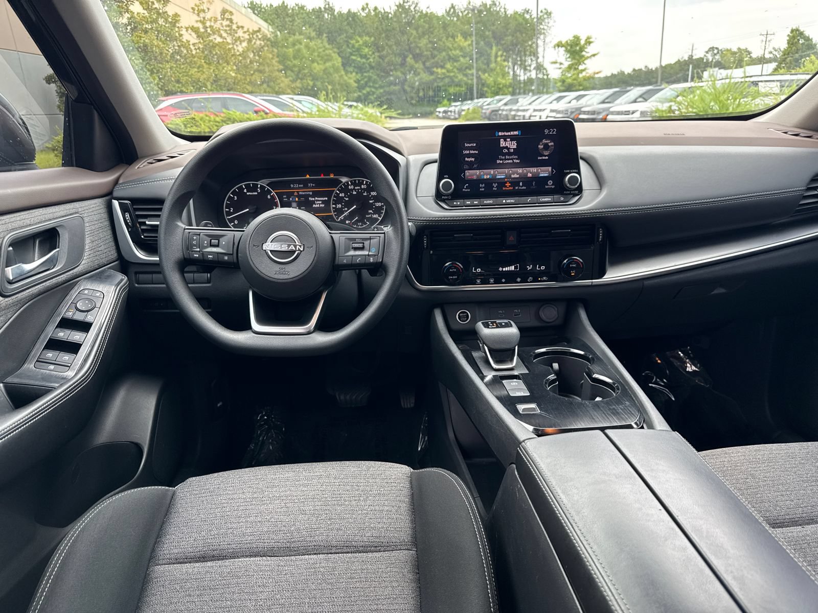 Used 2023 Nissan Rogue SV FWD image 22