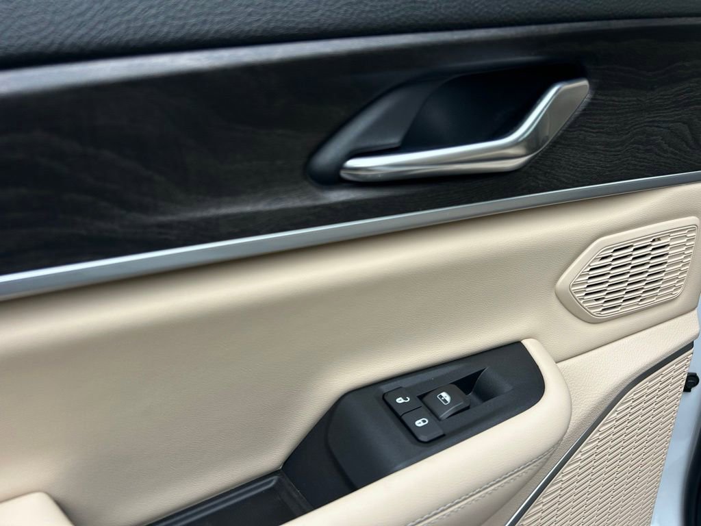 New 2026 Jeep Grand Cherokee Limited image 26